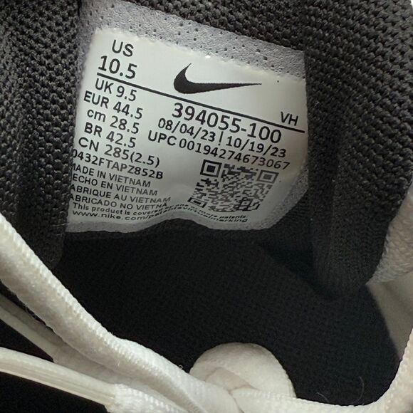 Nike Initiator White/ Black men’s Size 10.5 Brand New - Picture 11 of 11